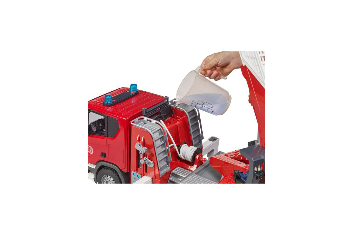 Bruder - ScaniaSuper 560R Feuerwehr mit L+S