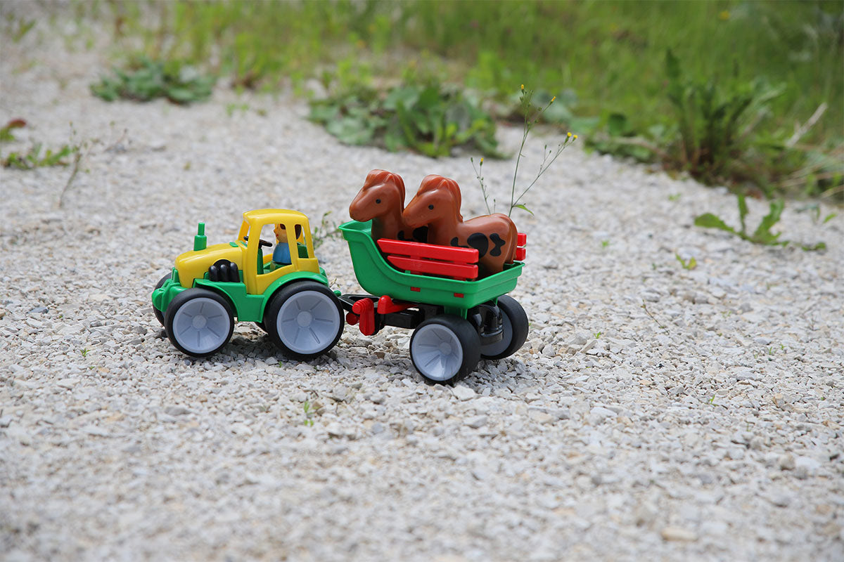 GOWI - Traktor mit Pferden