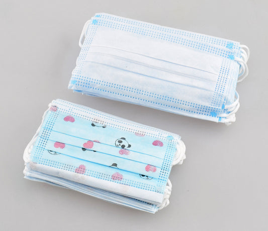 Einwegmasken - Erwachsene - Set 50 Hygieneartikel Mariazell BLS GmbH, Kopernikusstraße 1, 74670 Forchtenberg; Kontakt: mail@bls.de