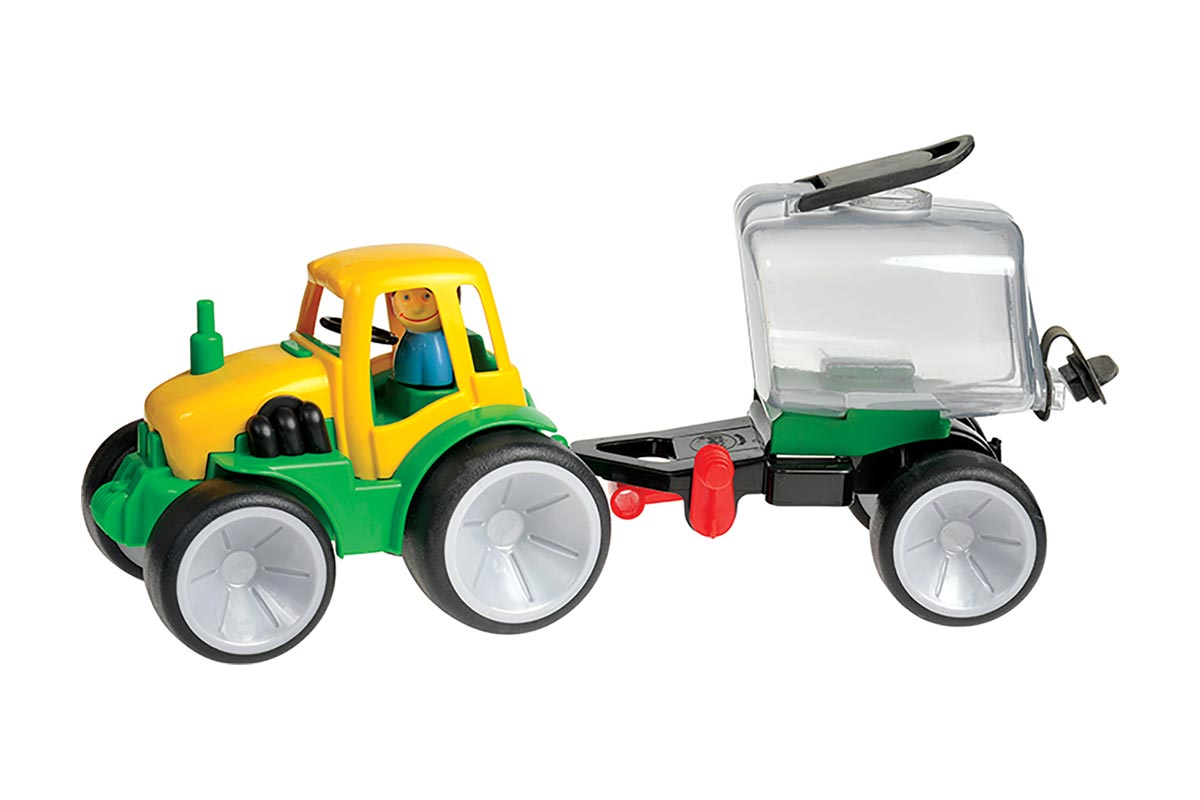 GOWI - Traktor mit Faßanhänger