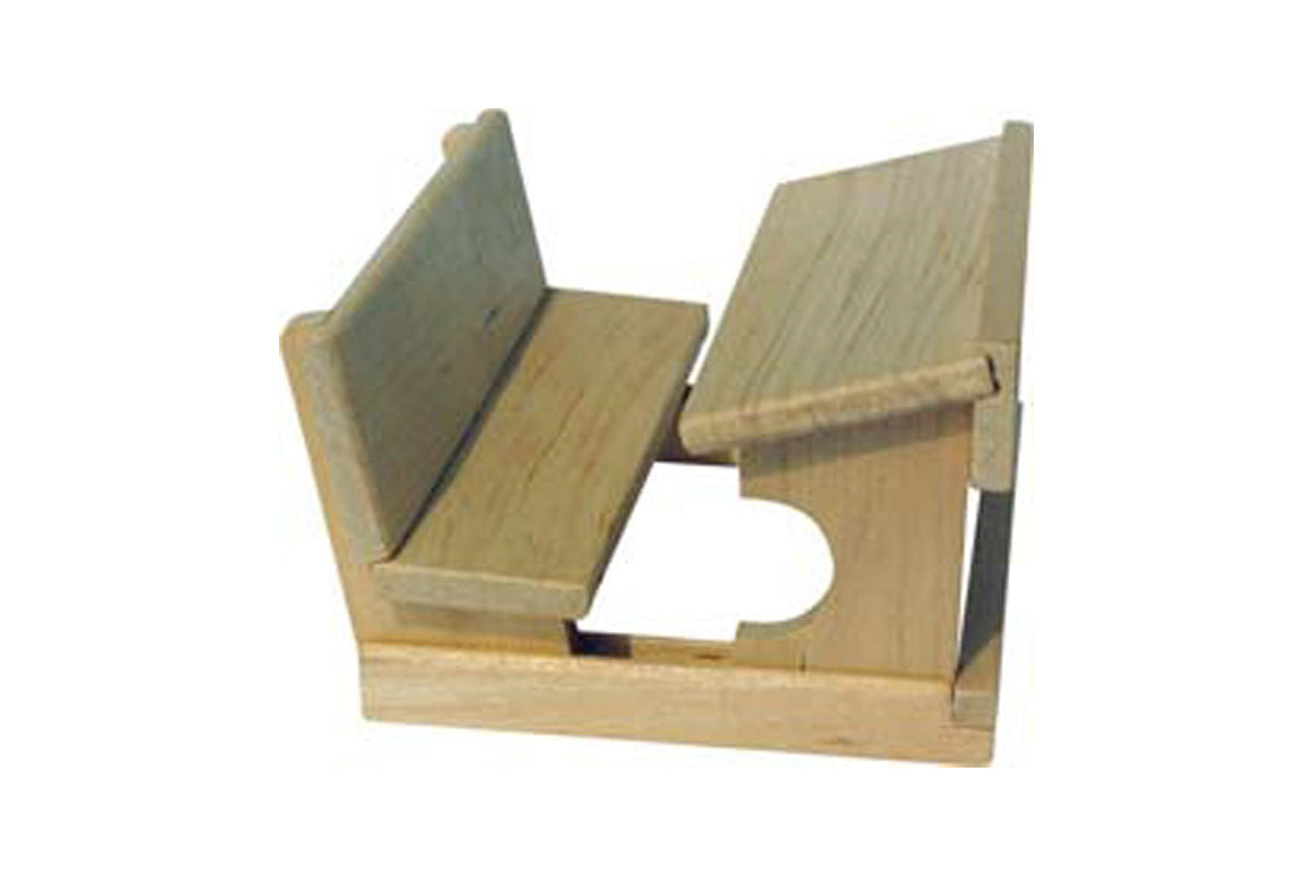 Petite poupée flexible - Bureau d'écolier 